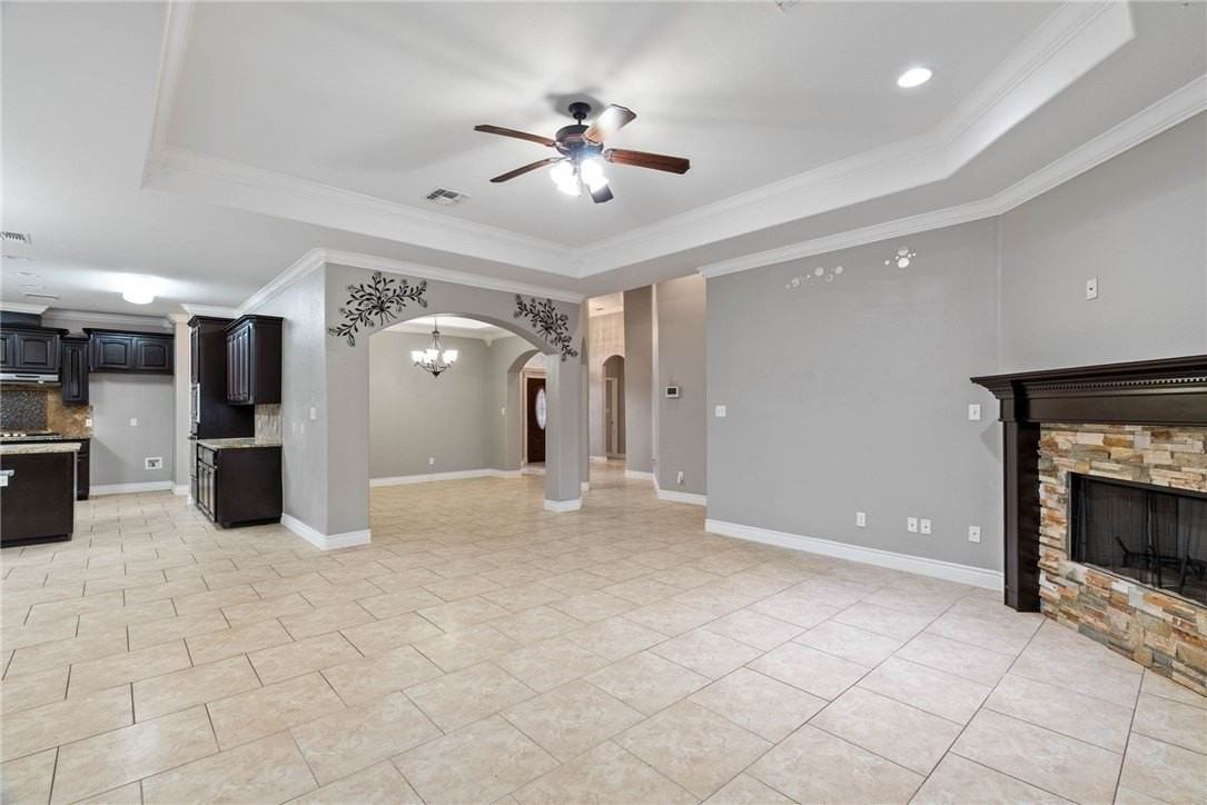 5818 Chamomile Ct - Photo 4 of 20