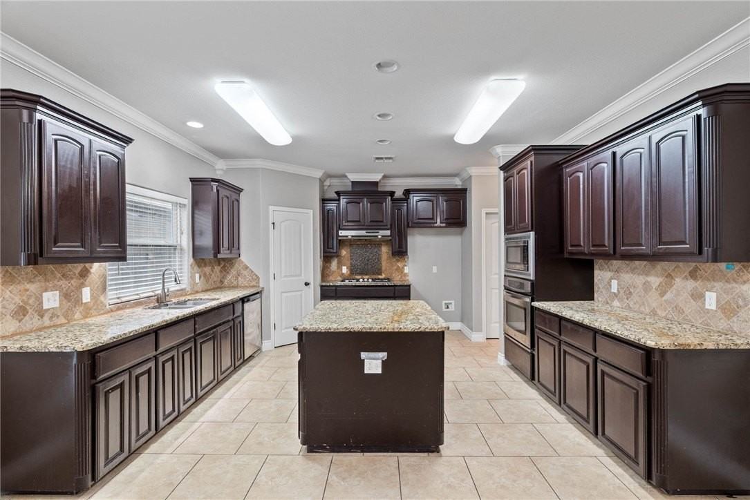 5818 Chamomile Ct - Photo 6 of 20