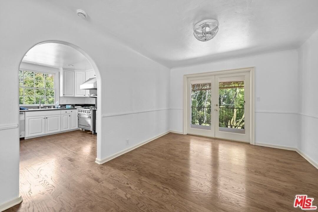 11176 Ophir Dr - Photo 5 of 14