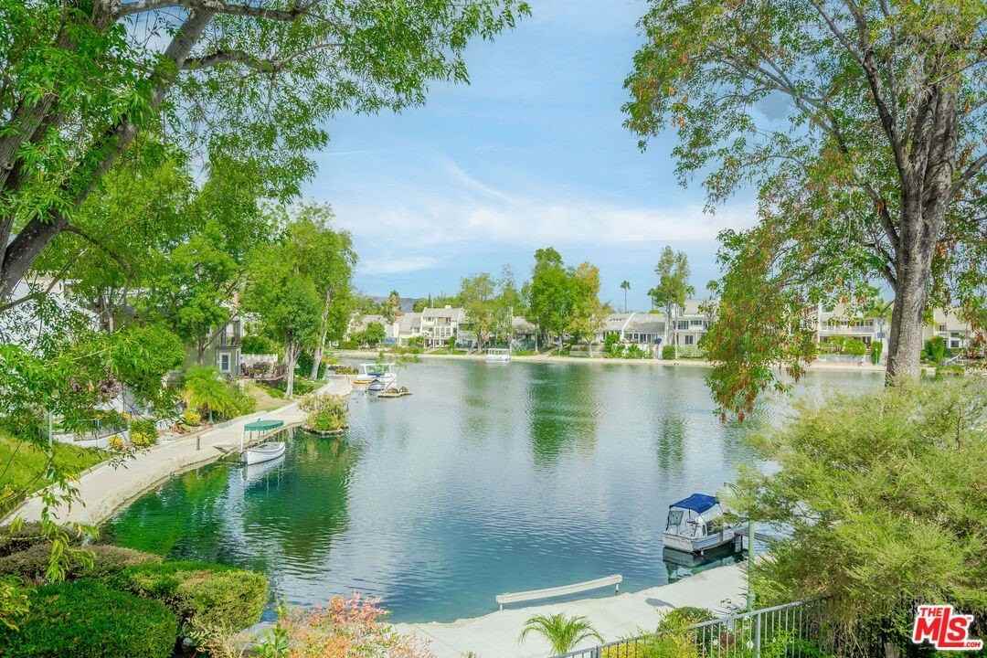 4618 Park Mirasol - Photo 2 of 22