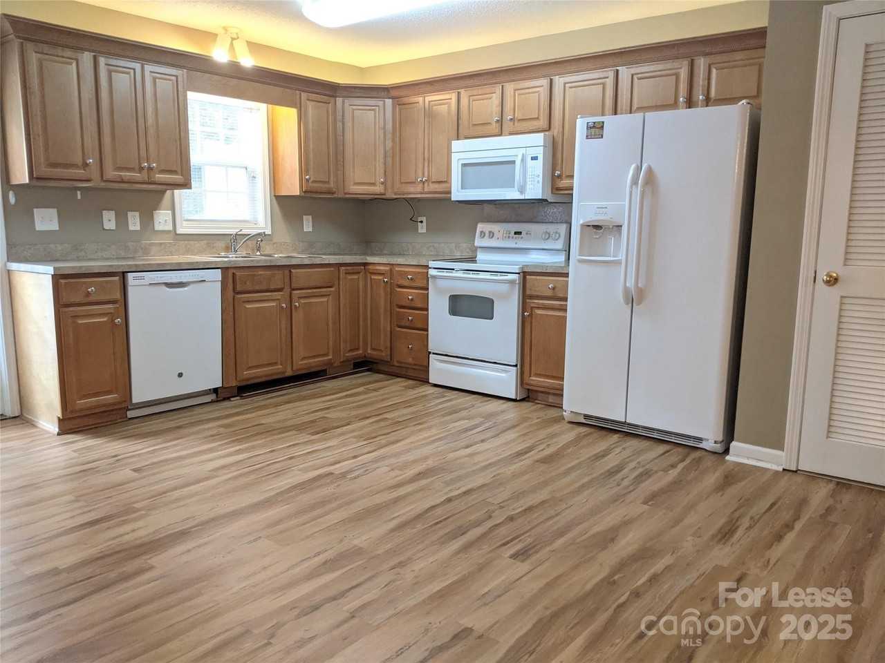 140 Locomotive Ln Unit 106 #106 - Photo 6 of 16