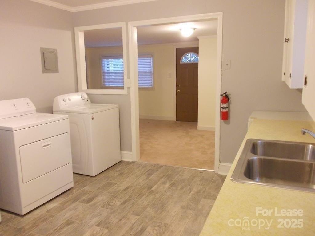 2746 Dogwood Ave - Photo 6 of 20