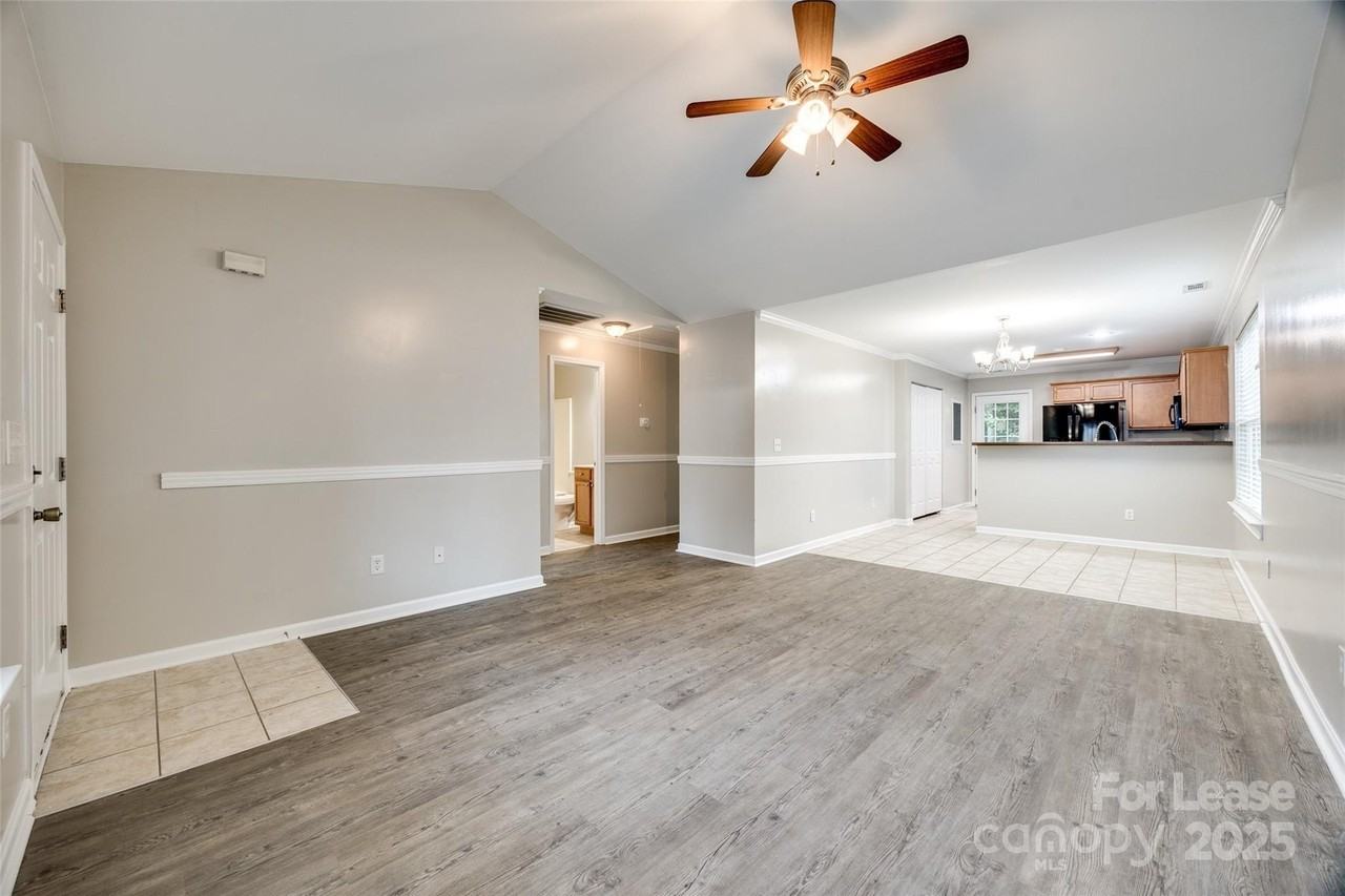 410 Danielle Way - Photo 7 of 25