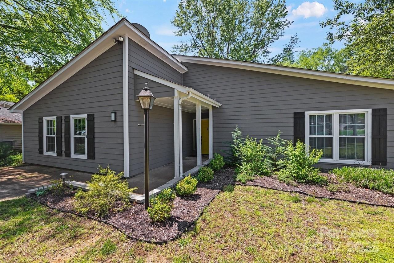 6801 Stillmeadow Dr - Photo 3 of 37