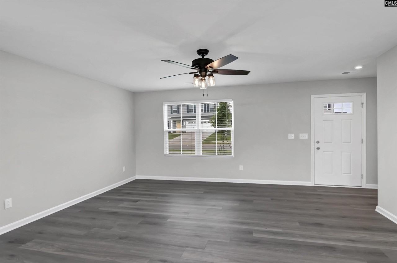 3041 Blue Brook Ln - Photo 5 of 41