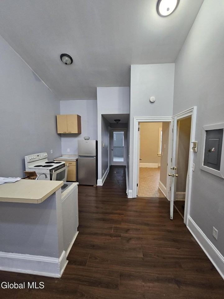 119 Grand St Apt 3 #3 - Photo 2 of 7