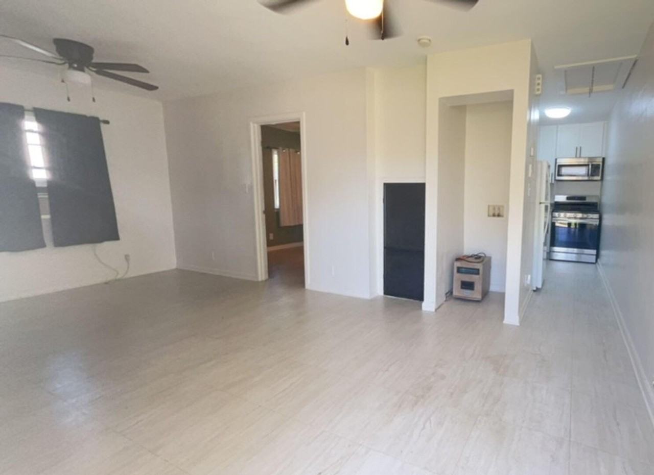 3104 Azalea Unit B Drive - Photo 3 of 7