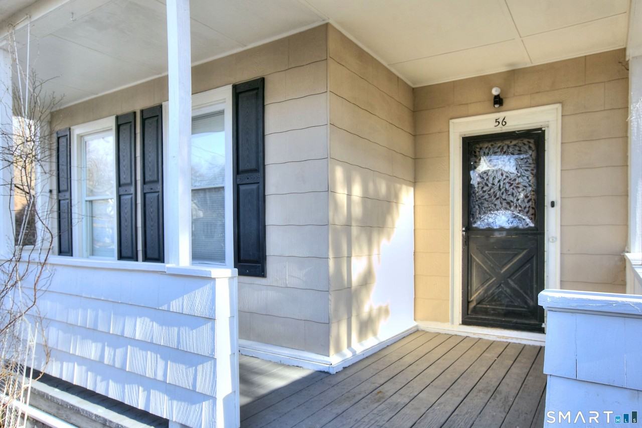 56 Franklin St - Photo 4 of 35