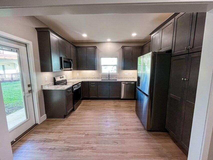 2885 Leahs Ln - Photo 4 of 26