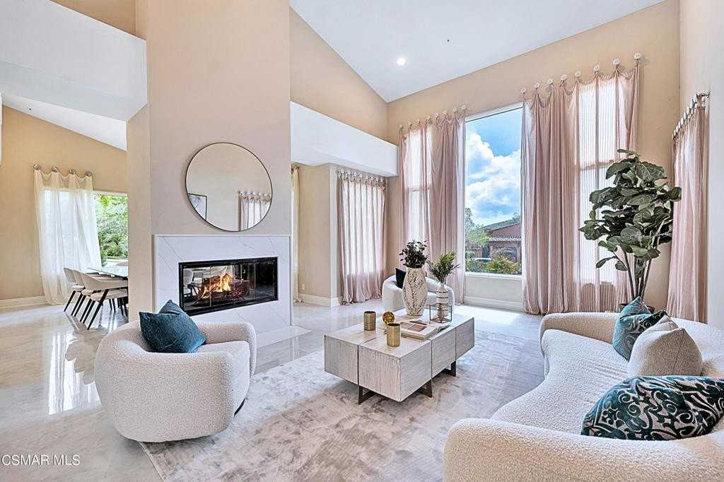 1687 Castlebridge Ct - Photo 5 of 50