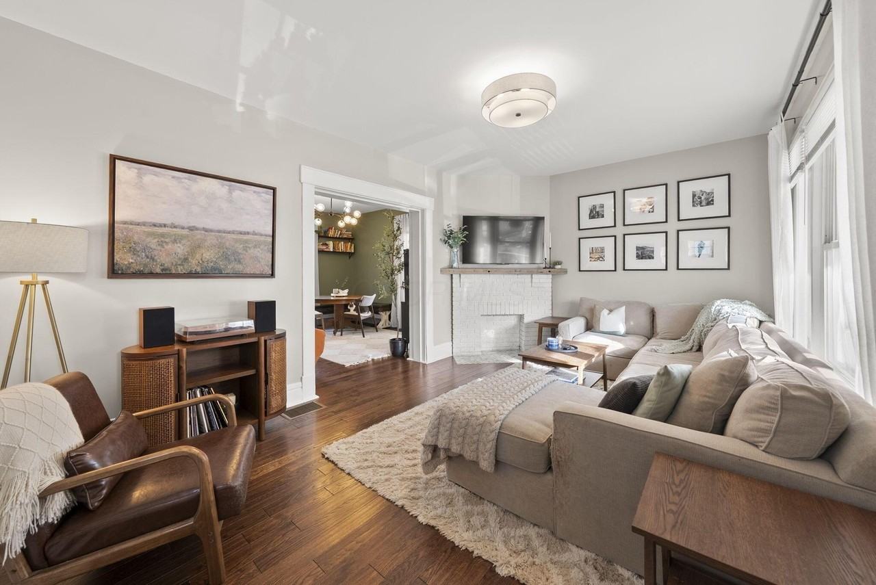 664 Siebert St - Photo 4 of 29