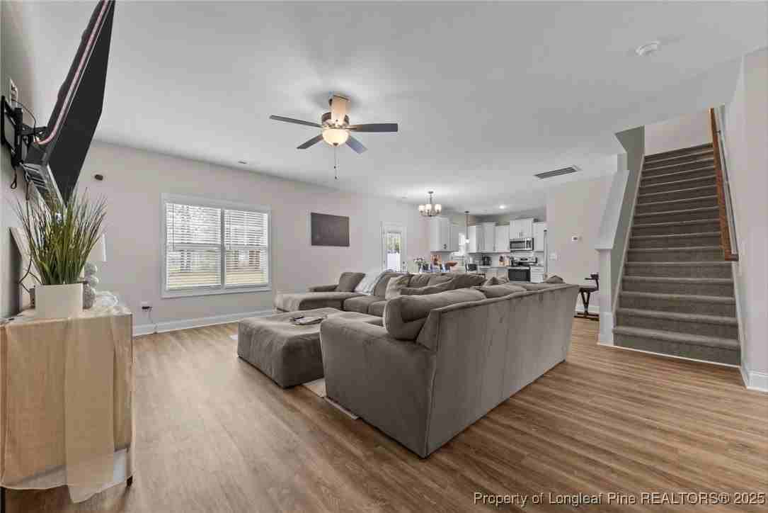 212 Flying Bolt Dr - Photo 5 of 25