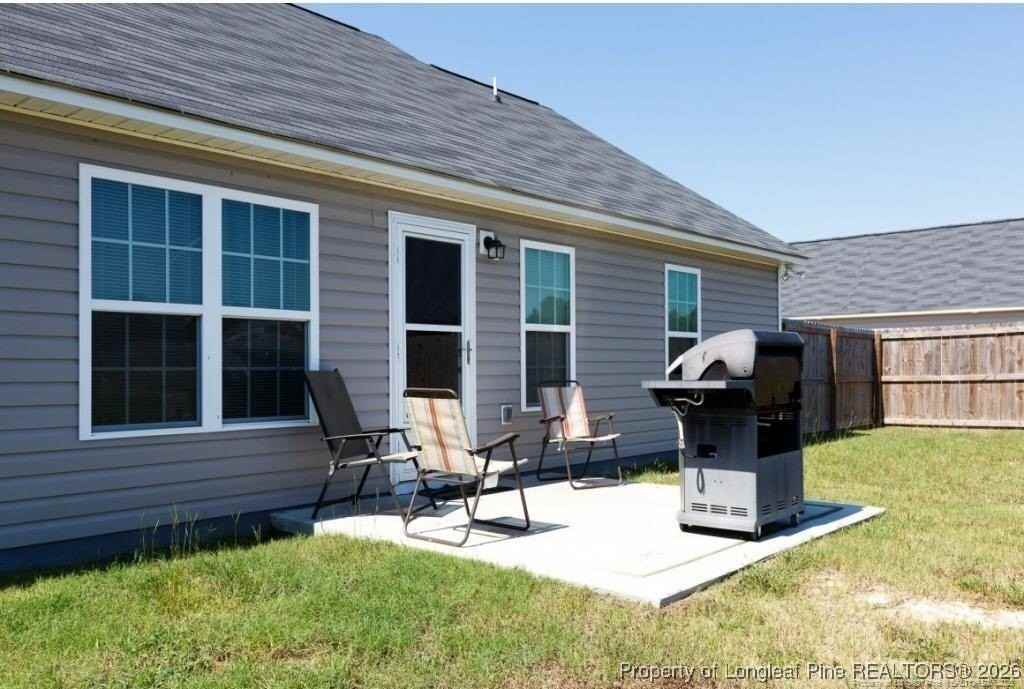 476 Blackhawk Ln - Photo 4 of 6