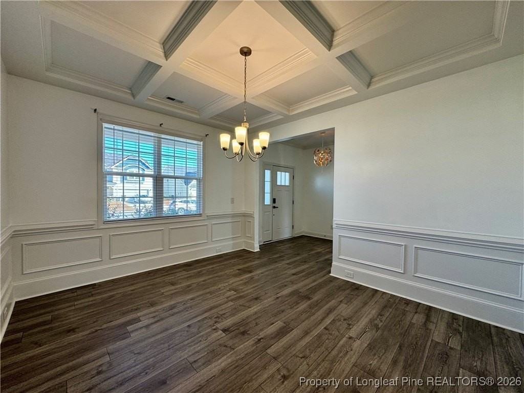 1728 Stackhouse Dr - Photo 4 of 25