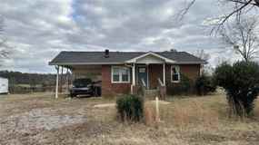 7040 Alan Thomas Rd - Photo 1 of 1