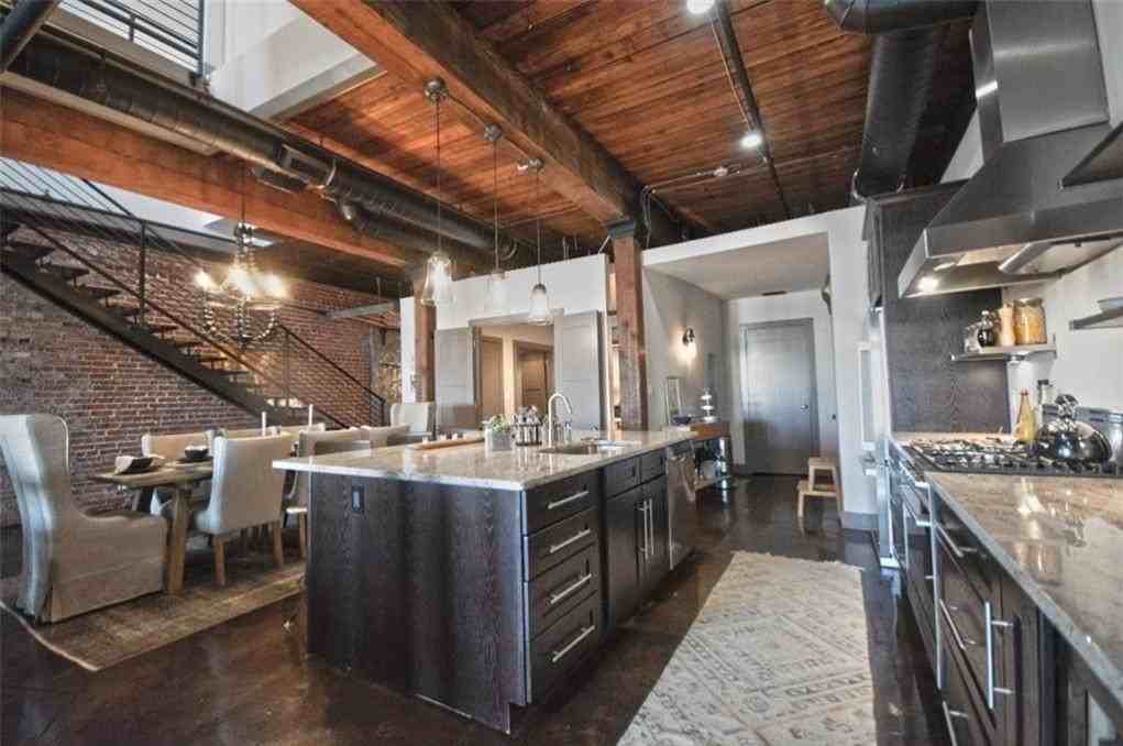 320 Peters St Sw Unit 10 #10 - Photo 5 of 20