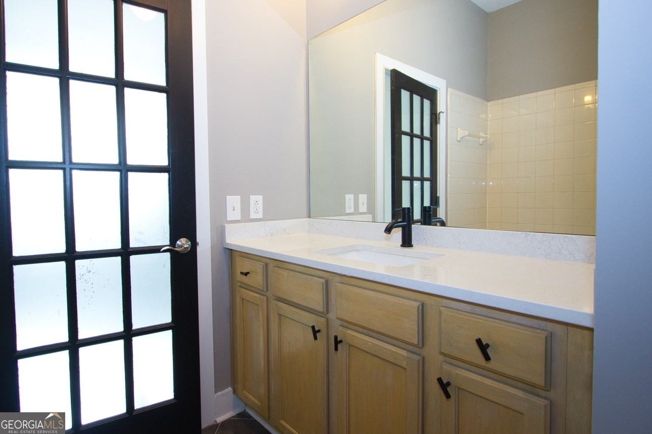 1195 Milton Ter Se Apt 1108 #1108 - Photo 3 of 28