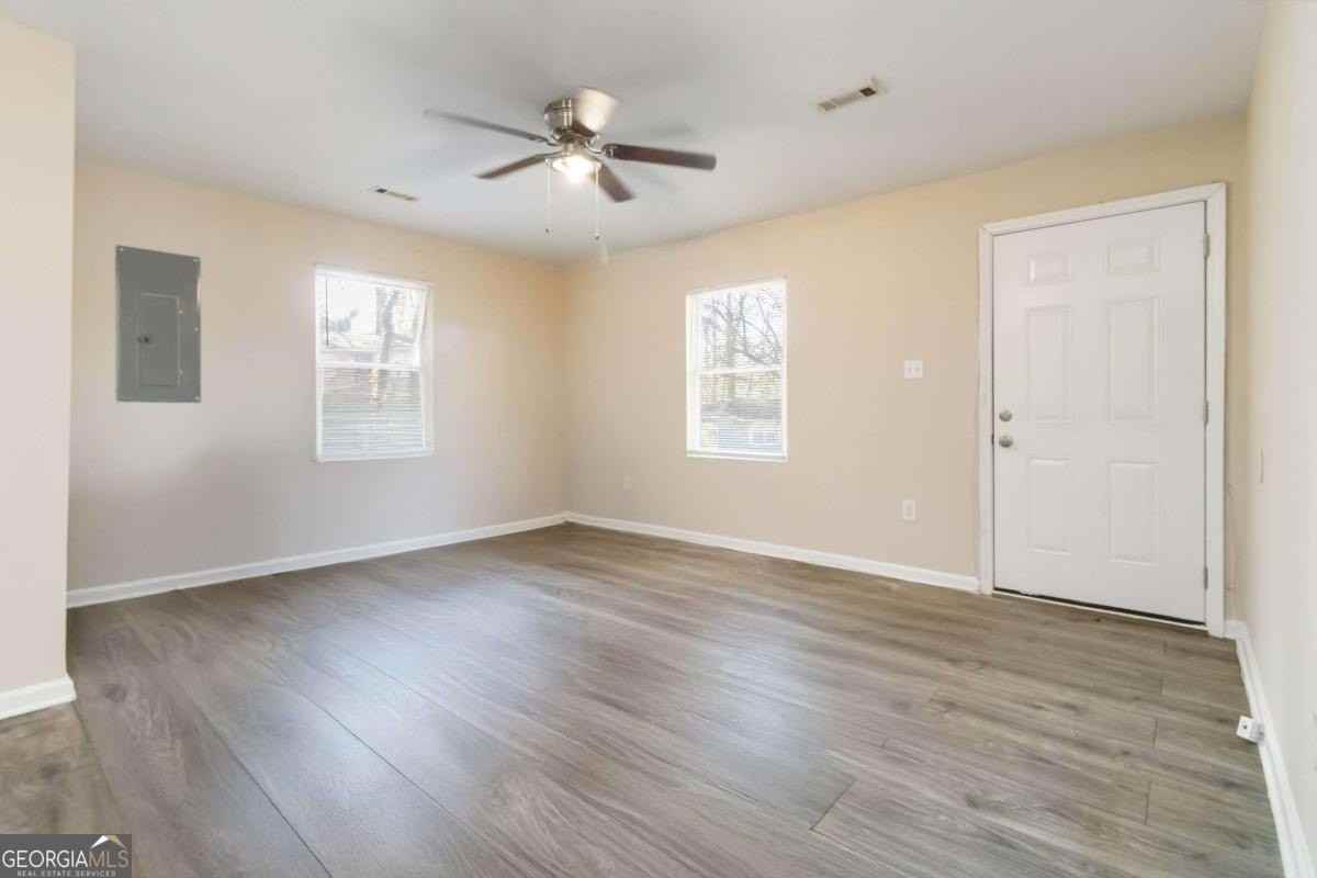 2361 Swallow Cir Se - Photo 6 of 27