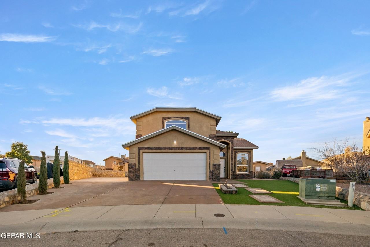 3329 Tierra Sara Ln - Photo 3 of 34