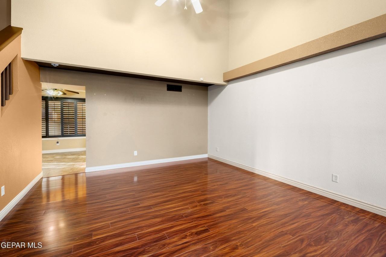 3329 Tierra Sara Ln - Photo 6 of 34