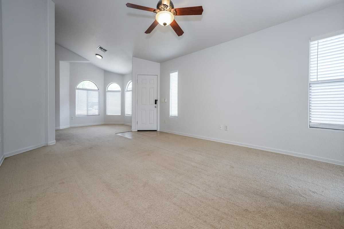 13170 E Alley Spring Dr - Photo 5 of 26