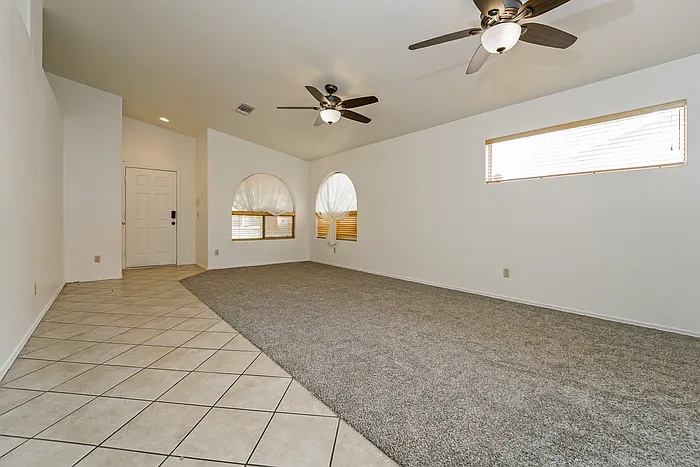 1502 W Bathurst Rd - Photo 5 of 14