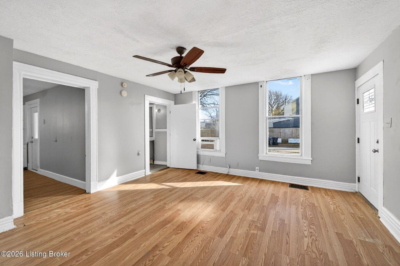 1039 Mulberry St - Photo 4 of 20