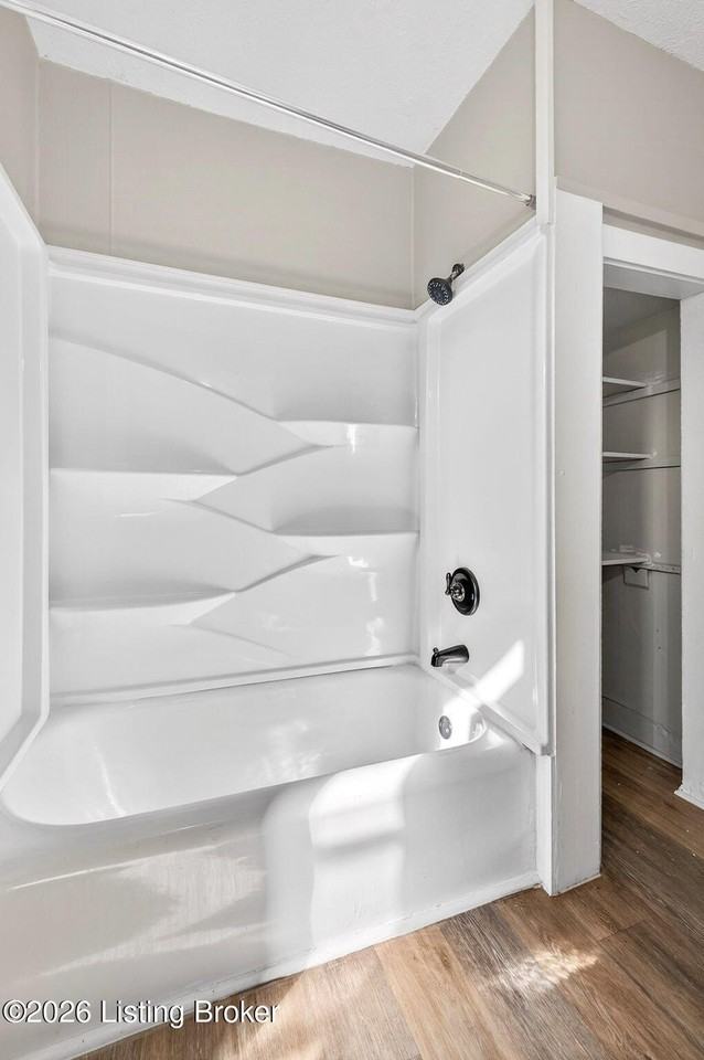 1039 Mulberry St - Photo 7 of 20