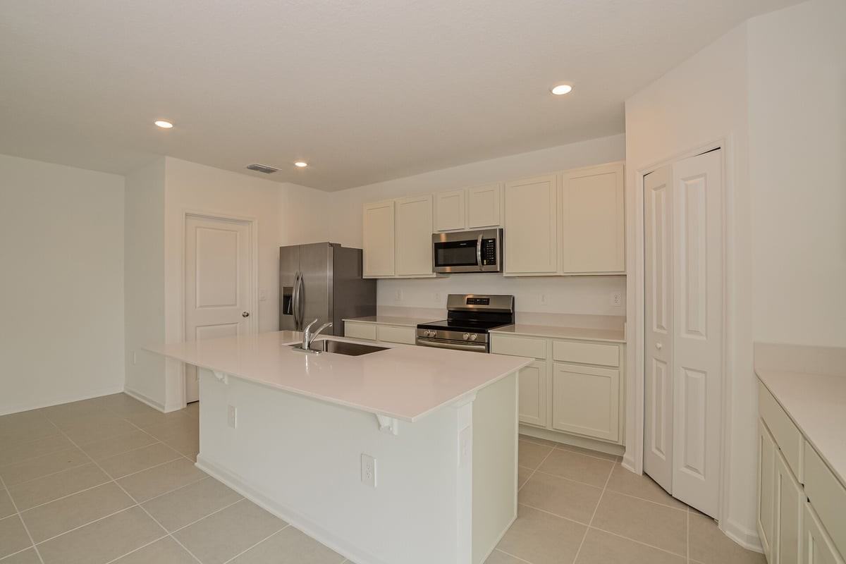 2534 Absolute Ave - Photo 7 of 23