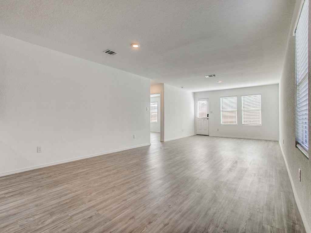 2902 Gustavo Dr - Photo 3 of 13