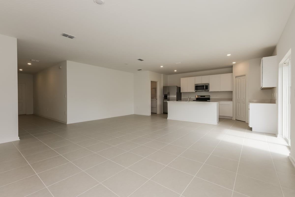 3678 Hardman Dr - Photo 7 of 29