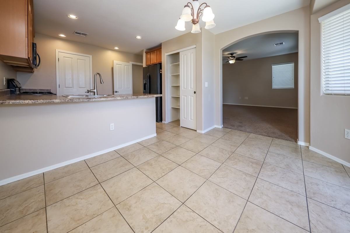 4787 E American Beauty Dr - Photo 7 of 30