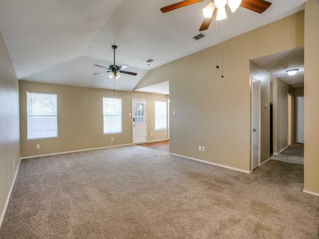 505 Mitch St - Photo 3 of 14