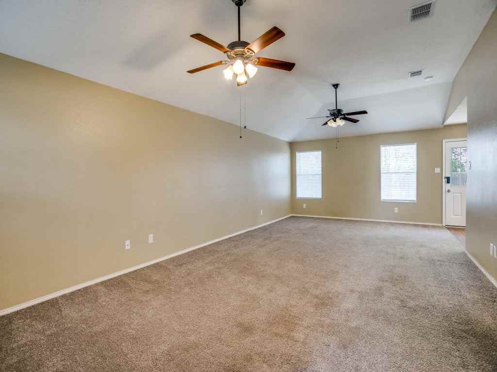 505 Mitch St - Photo 4 of 14