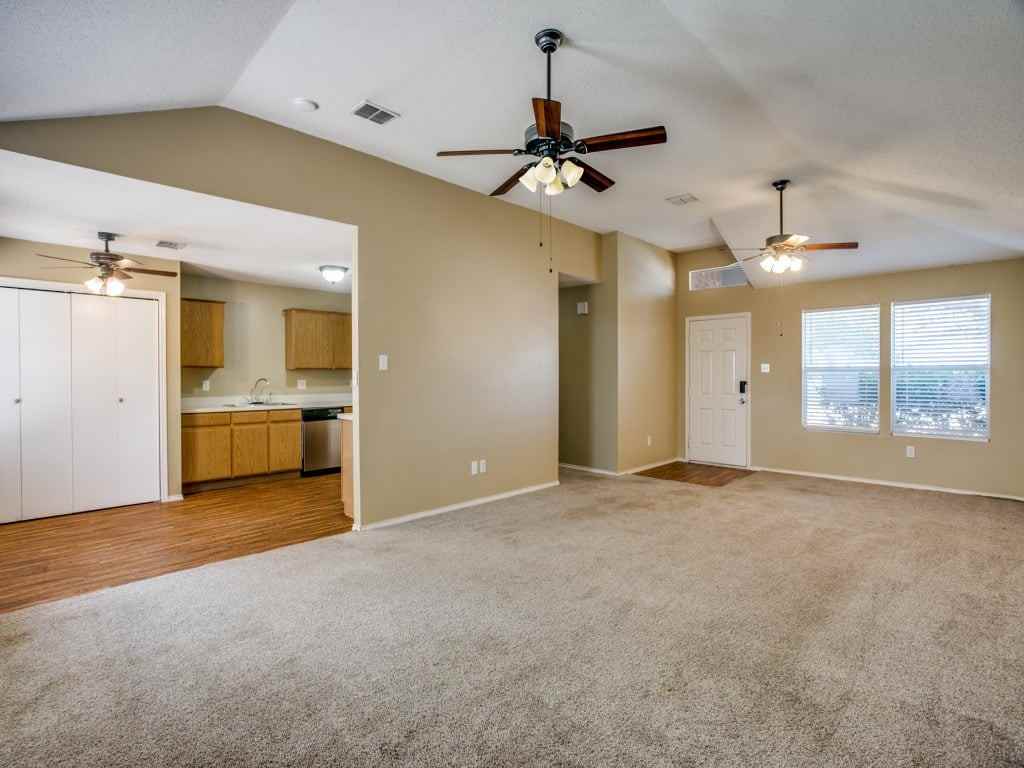 505 Mitch St - Photo 5 of 14