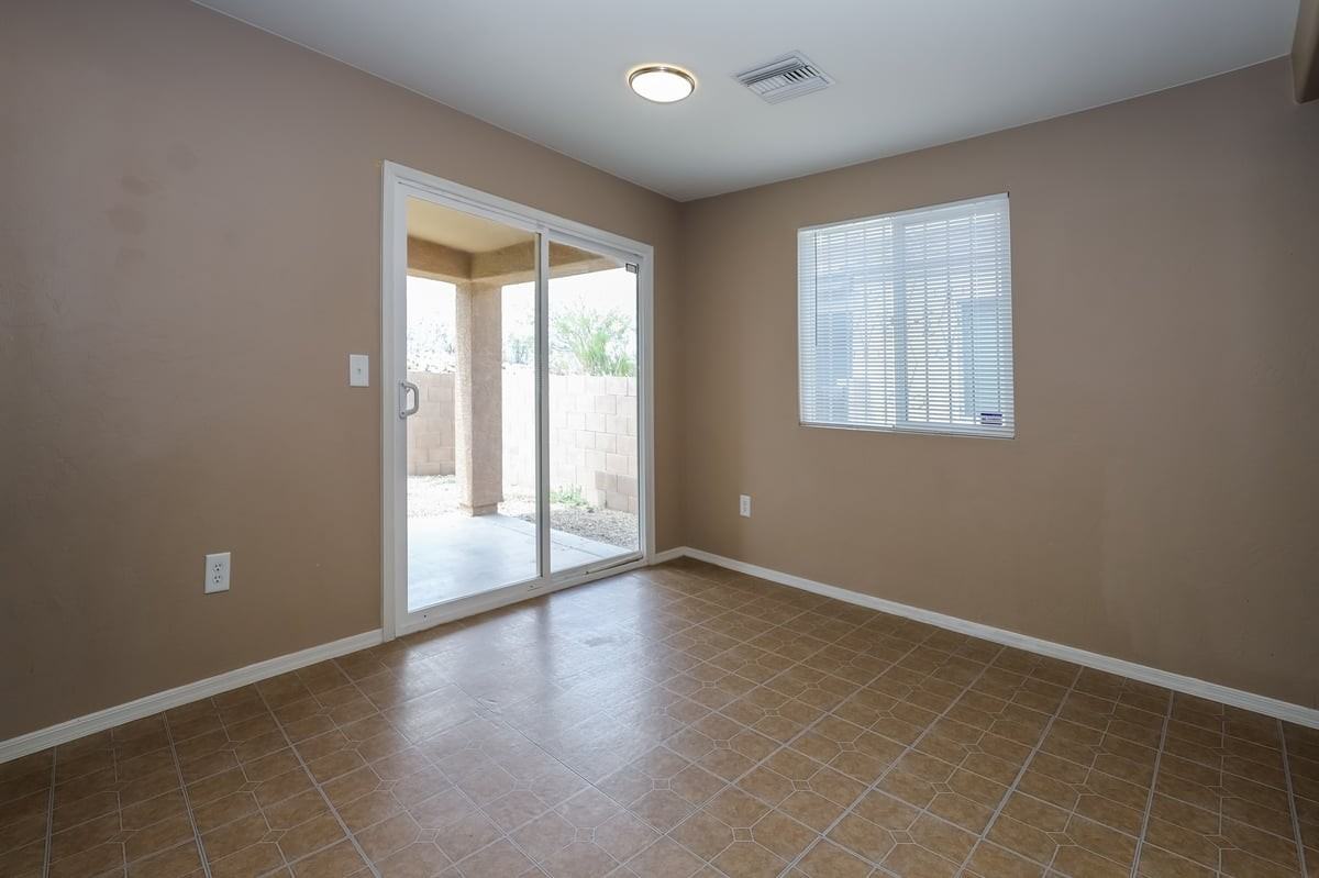 5240 E Desert Straw Ln - Photo 4 of 25