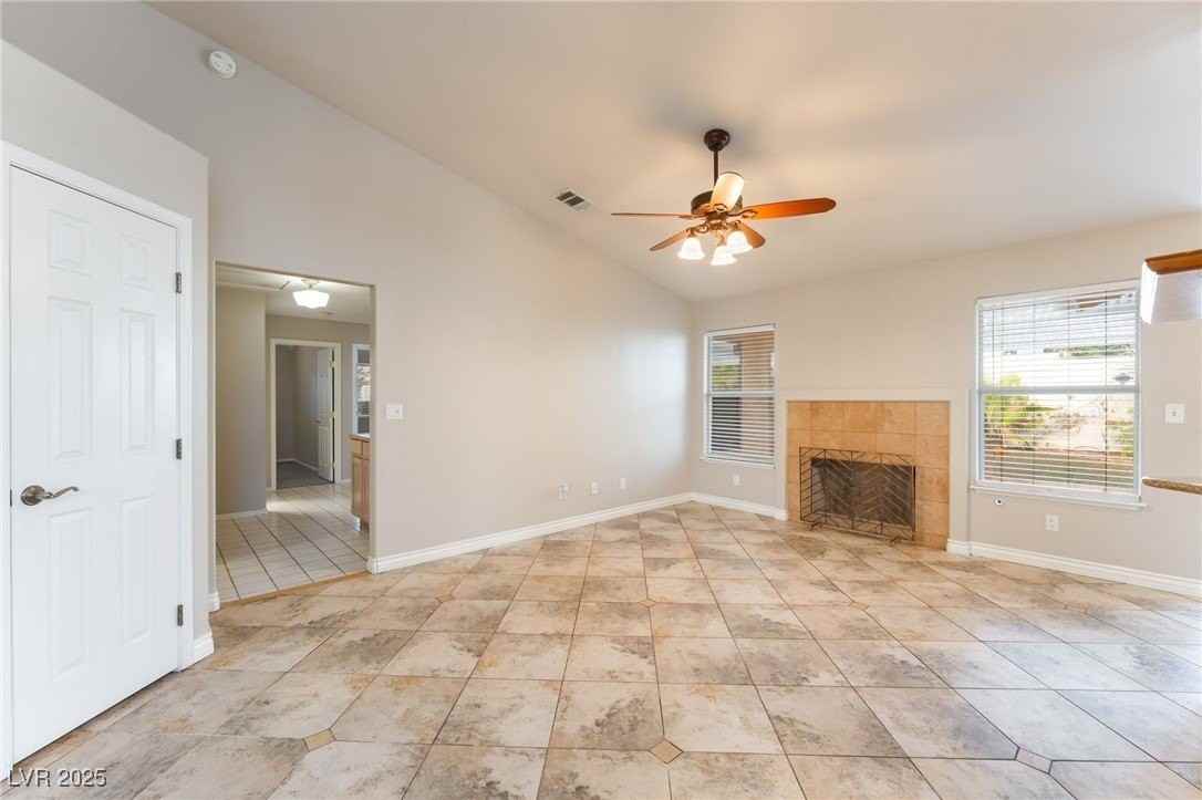 8220 Desert Beach Dr - Photo 6 of 28