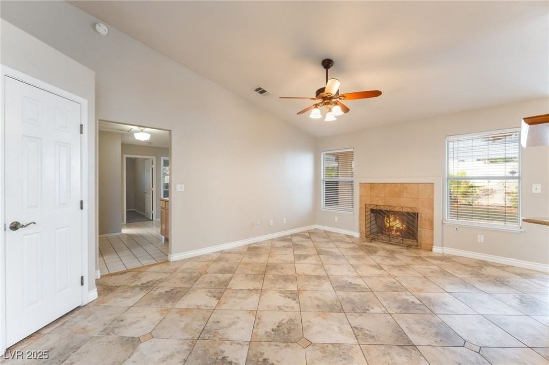 8220 Desert Beach Dr - Photo 7 of 28