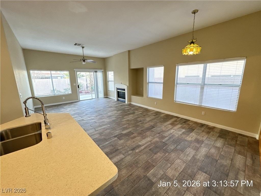 7898 Nookfield Dr - Photo 6 of 36