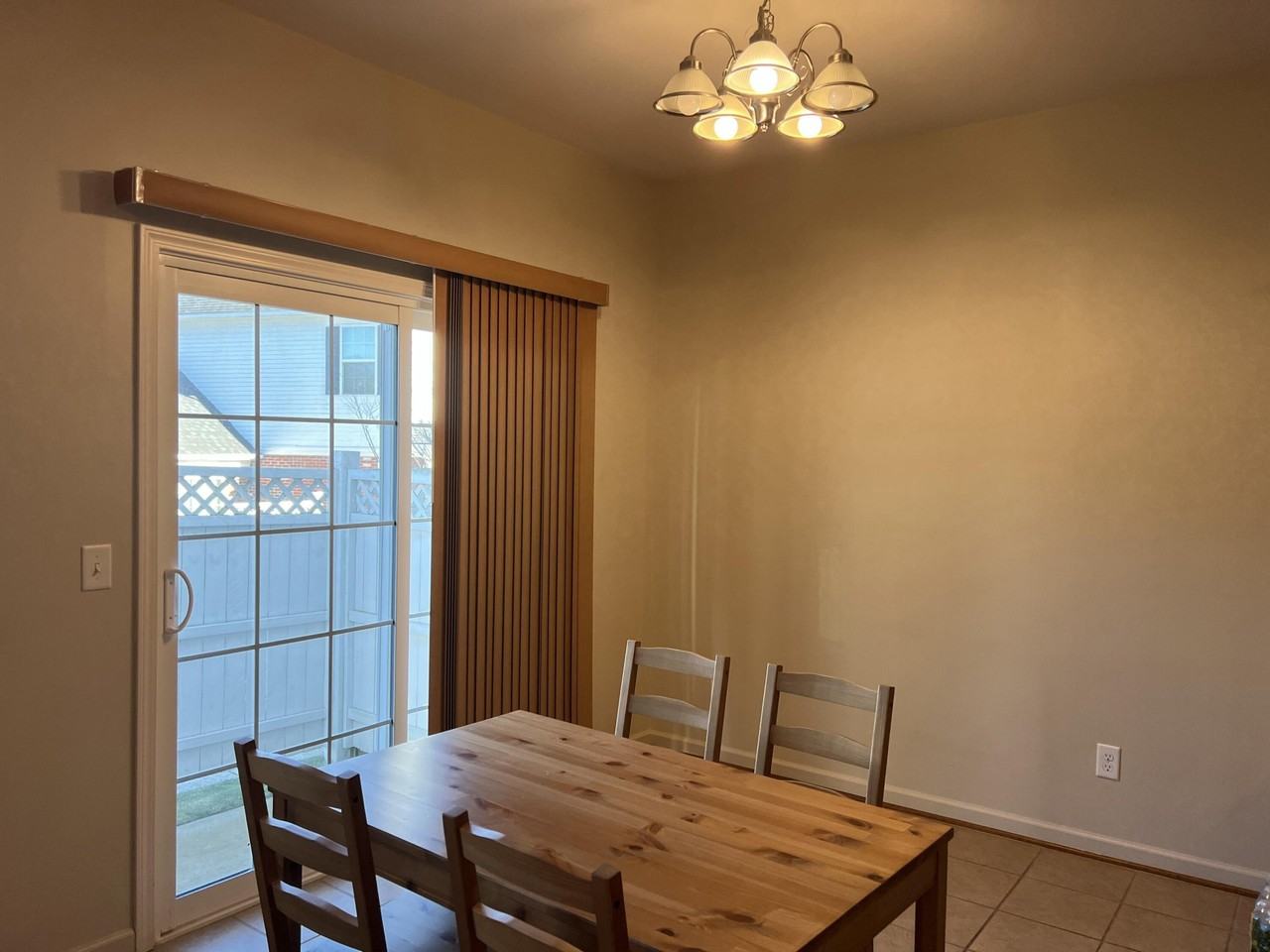 1402 Riversedge Dr Unit 54 #54 - Photo 4 of 10