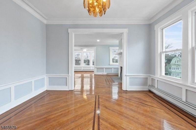 337 Seymour Ave - Photo 2 of 35