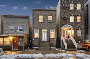 15 Wales Ave - Photo 1 of 1