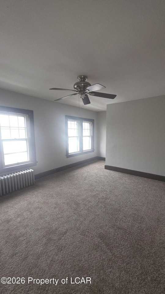 117 E Green St - Photo 2 of 14