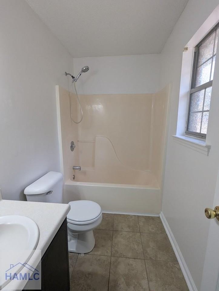 49 Fletcher Rd - Photo 2 of 7