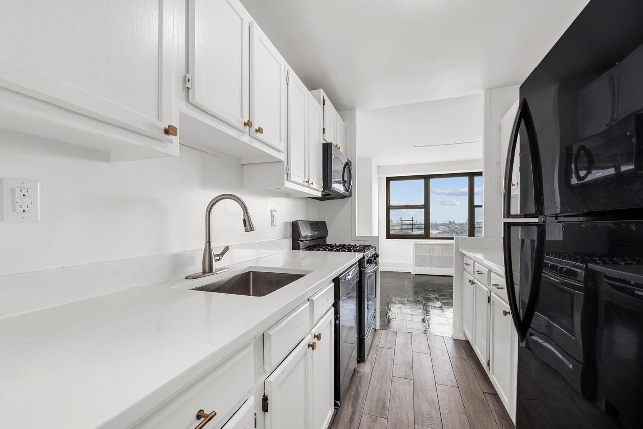 500 Central Ave #1710 - Photo 2 of 31