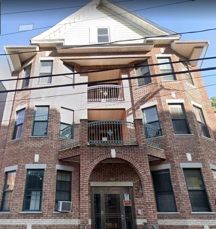 41 Van Reypen St #3L - Photo 5 of 5