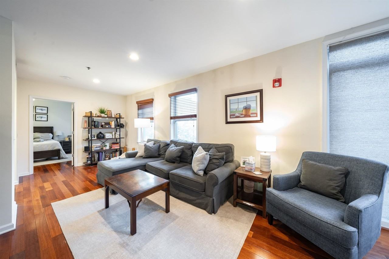 650 2nd St #2H - Photo 7 of 15