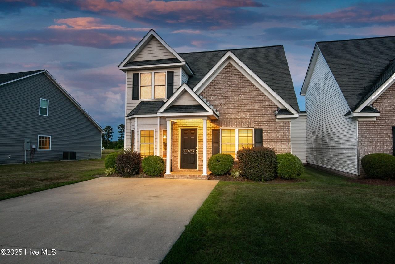 2209 Remington Ct Unit A #A - Photo 2 of 36