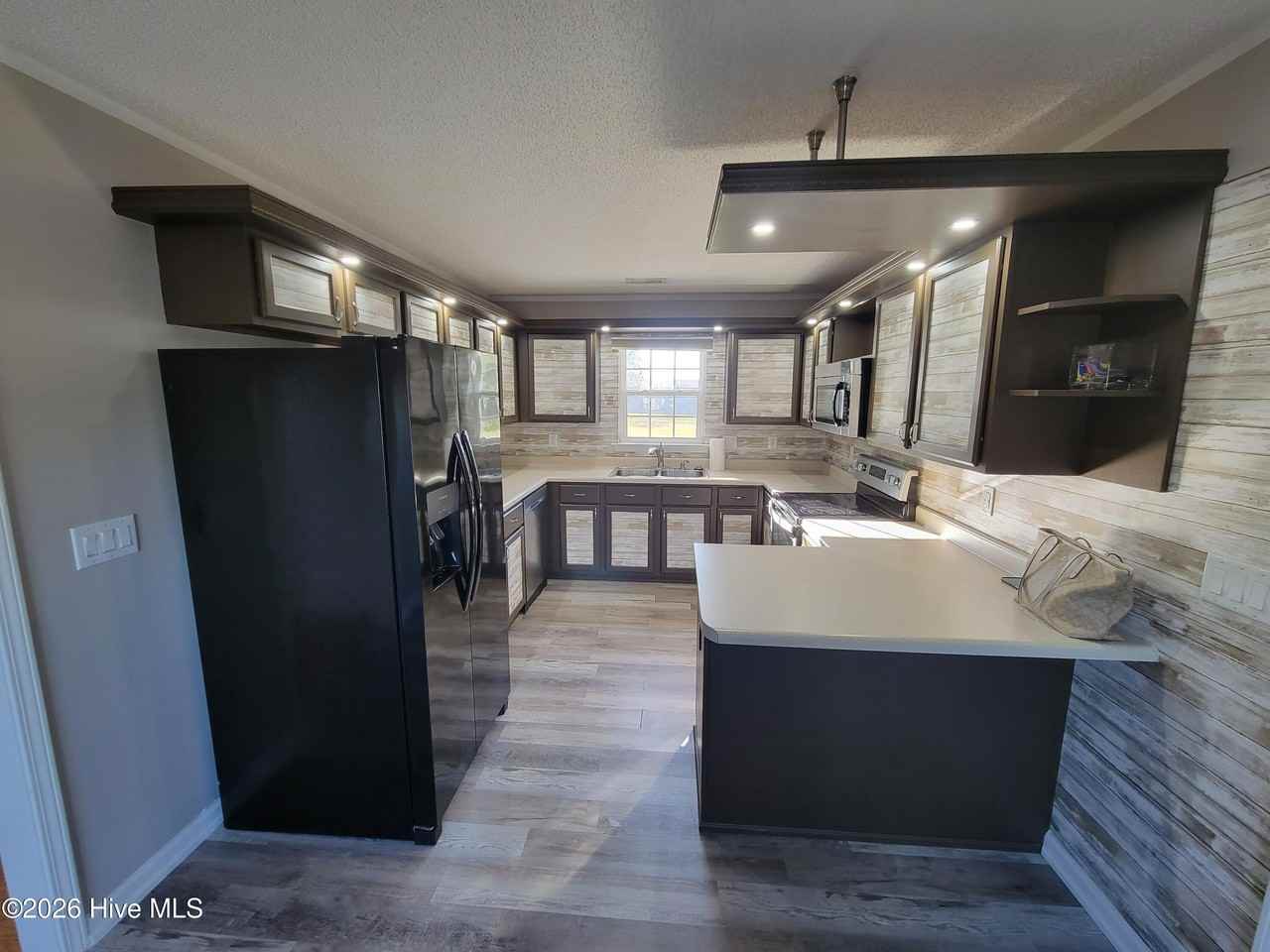 108 Annie Rd - Photo 7 of 21