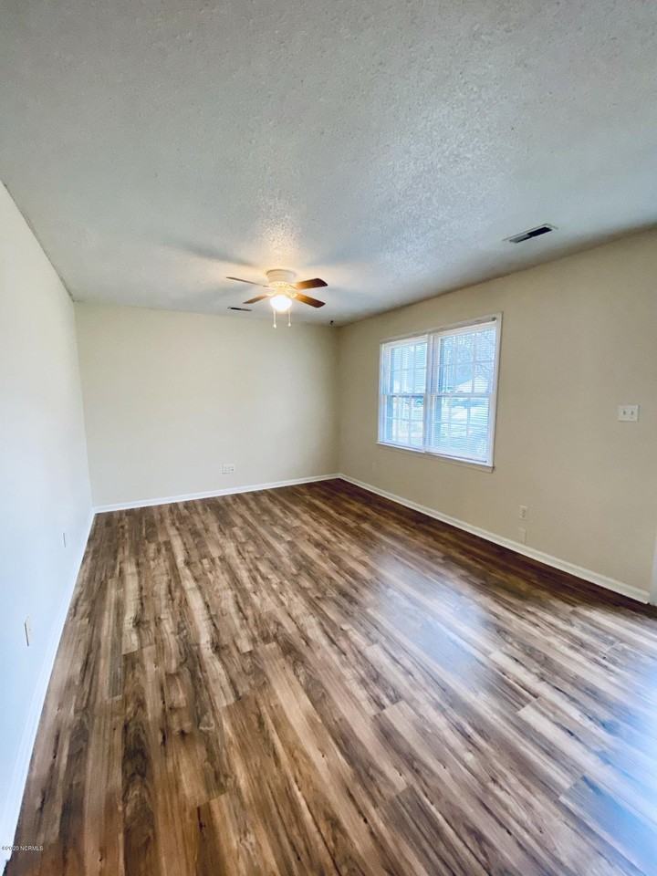 506 Walnut Dr - Photo 3 of 14